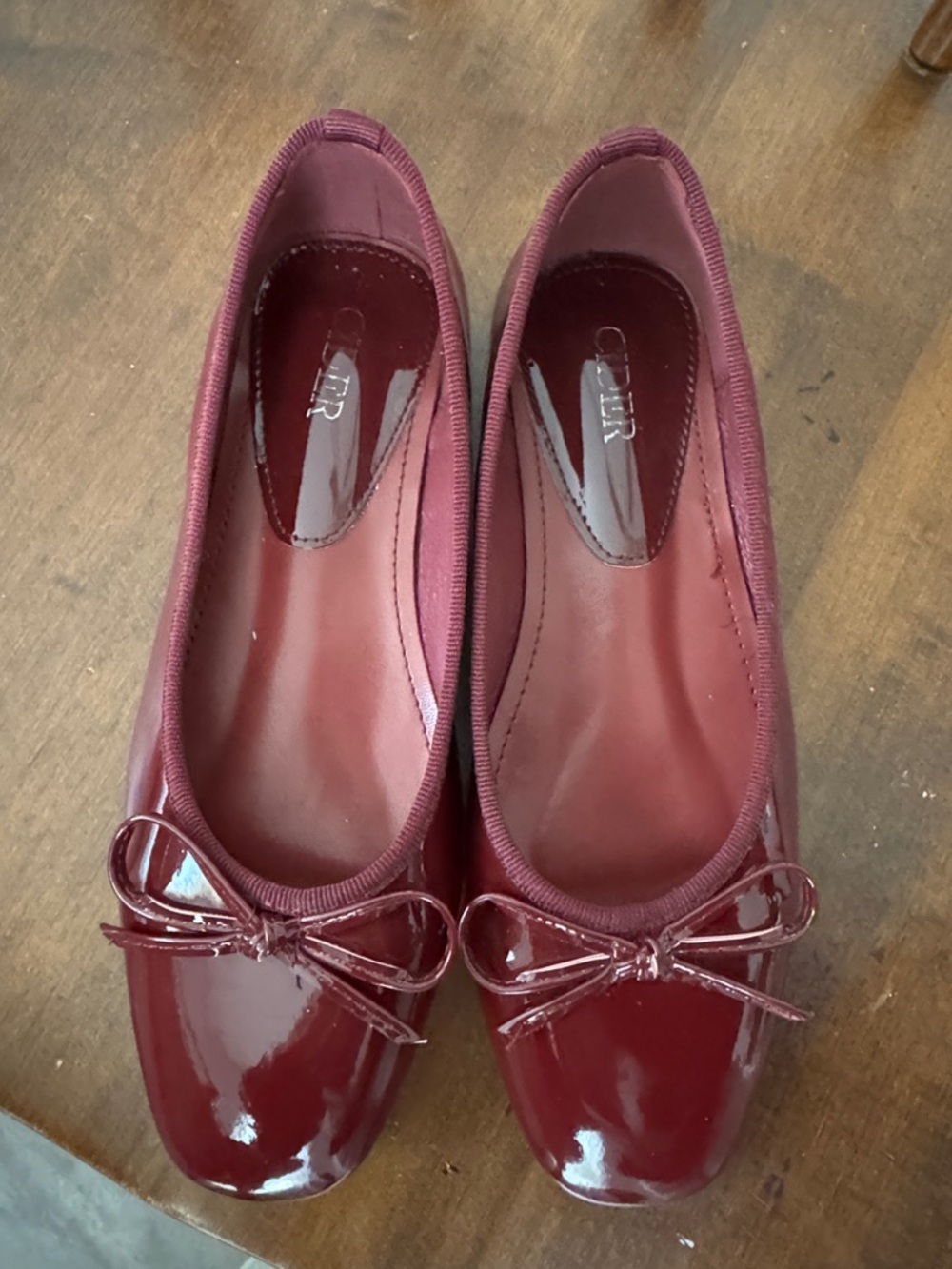 Women’s Burgundy Patent Ballet Flats with Bow -